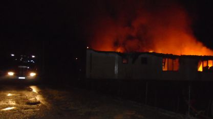 Пожар унищожи къща за гости в Ново село.