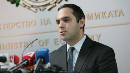 Министърът на икономиката Емил Караниколов