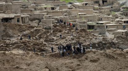 При свлачище през 2014 г. в североизточната провинция Бадахшан също бяха затрупани около 300 къщи в планинско село.