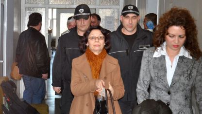 Съдебният състав гледа делото в реанимацията на болницата във Велико Търново