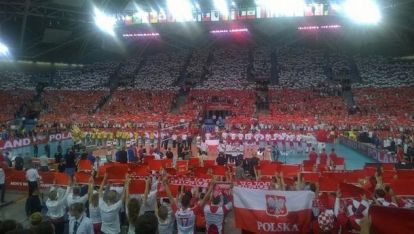 Полша е на финал след 3:0 срещу Германия и благодарение на съдията Юрай Мокри