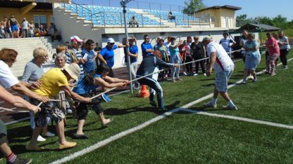 Млади и стари показаха форма на провелия се наскоро в Ново село спортен празник.