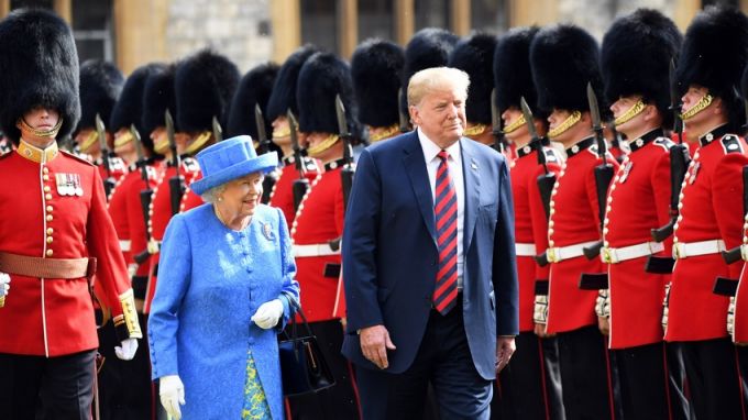 Тръмп посети за първи път Великобритания като президент на САЩ през юли 2018 година