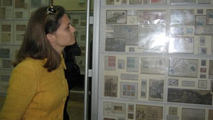 250 изложбени табла с пощенски марки от лични колекции на филателисти от 11 страни са представени в Конферентния център на Областна администрация- Видин