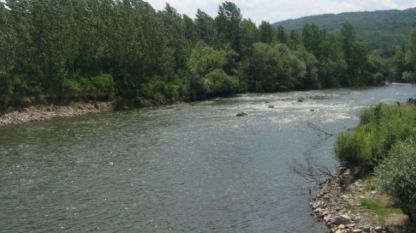 Река Искър при Старо село