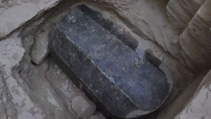Откритият саркофаг в Александрия.