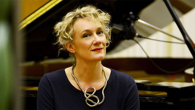 Юлия Хюлсман