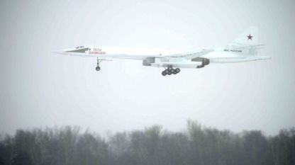 Полет на новия самолет Ту-160 „Петър Дейнекин“ в Казан.