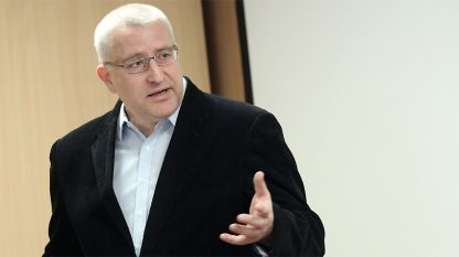 Доц. д-р Светослав Малинов