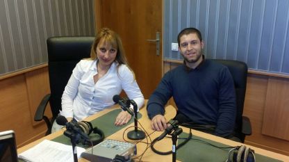 Мария Мира Христова и Сергей Петров в студиото на предаването.