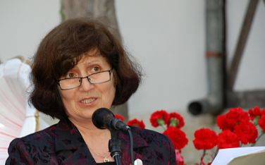 Йорданка Манкова- да е жива и здрава и още много години да си бъде за врачани незаменимата слънчева домакиня на врачанския възрожденски дом, наречен Етнографски музеен комплекс 