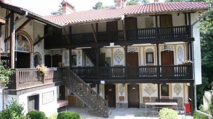 На 70 км от София се намира уникалният с историята си Чекотински манастир „Св. Архангел Михаил”.