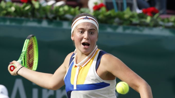 Елена Остапенко