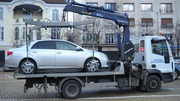 От нова година затягат контрола на паркирането в софийските квартали.