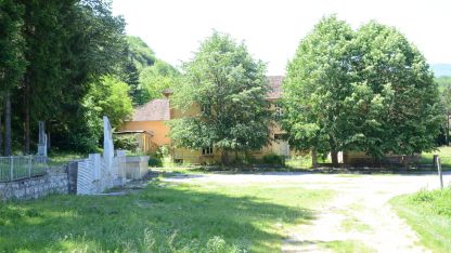 Центърът на село Стакевци, община Белоградчик