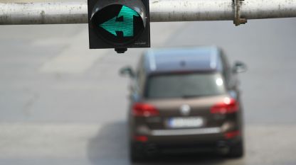 Регионалното министерство взе решение предупредителното мигане на светофарите в София