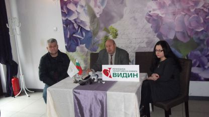 Кольо Николов (в средата)- председател на РЗК-Видин, Илияна Илиева и инж. Николай Димитров- членове на Управителния съвет на занаятчийската камара