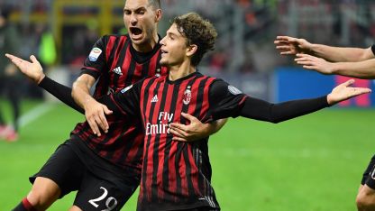 18-годишният Мануел Локатели вкара единственото попадение за Милан