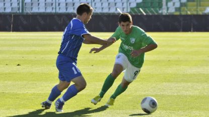 Иван Горанов /в зелено/ асистира за първия и третия гол на Каядо и Зехиров