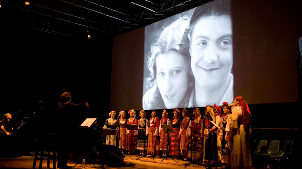 Лодка на влюбените