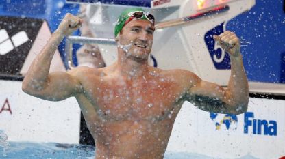 Камерън ван дер Бург с нов световен рекорд в плуването на 50 метра бруст