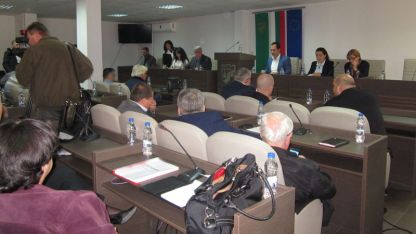 Налогът беше гласуван днес на Общински съвет във Враца.