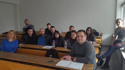 Студенти по Агрономство в ТУ-Варна