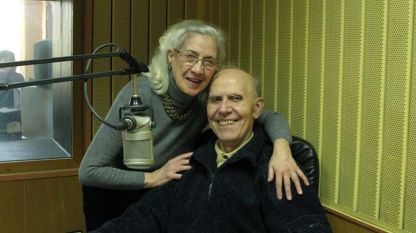 Снежана Дескова и Васил Станишев в студиото на Радио Стара Загора, откъдето предаваме на рождения ден на „Семейно радио” на програма „Христо Ботев”. 