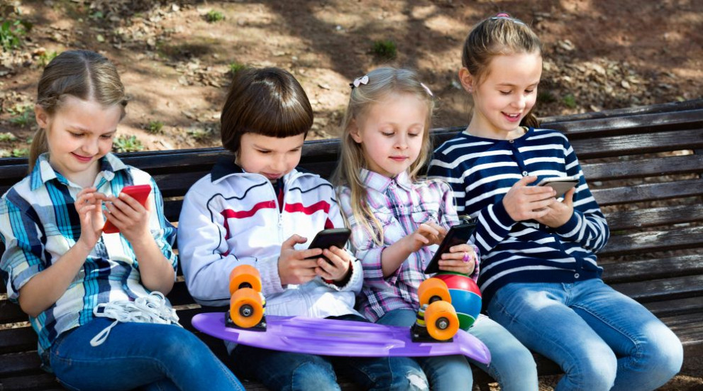 87% от българските деца използват интернет - Новини