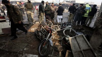 Атентатор самоубиец с мотоциклет се взриви на КПП в Пакистан