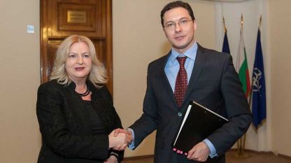 Ministrja Edita Tahiri u prit nga Ministri i Jashtëm Daniell Mitov