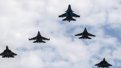 Руски бойни самолети са нанесли удари по тренировъчен лагер на