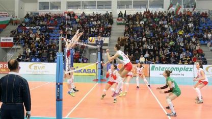България стартира с тежко поражение на домакинското европейско за девойки в Пловдив