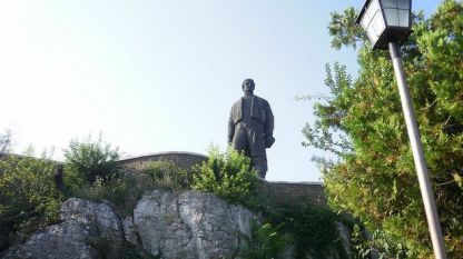 Паметник на Васил Левски