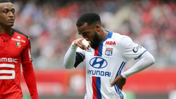 „Рен“ и „Лион“ завършиха 1:1