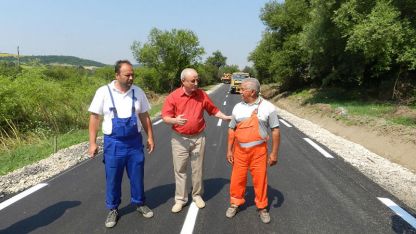 Областният управител провери рехабилитацията на пътен участък в община Брегово