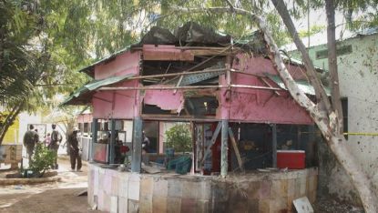 Взривеният ресторант Village в Могадишу
