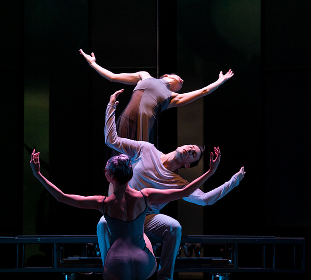  Спектакълът „ Ефектът Галатея “ на Балет „ Арабеск “ Снимка: Музикален спектакъл 