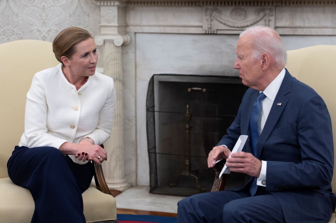 Датската министър-председателка се срещна с Байдън в Белия ... - BNR