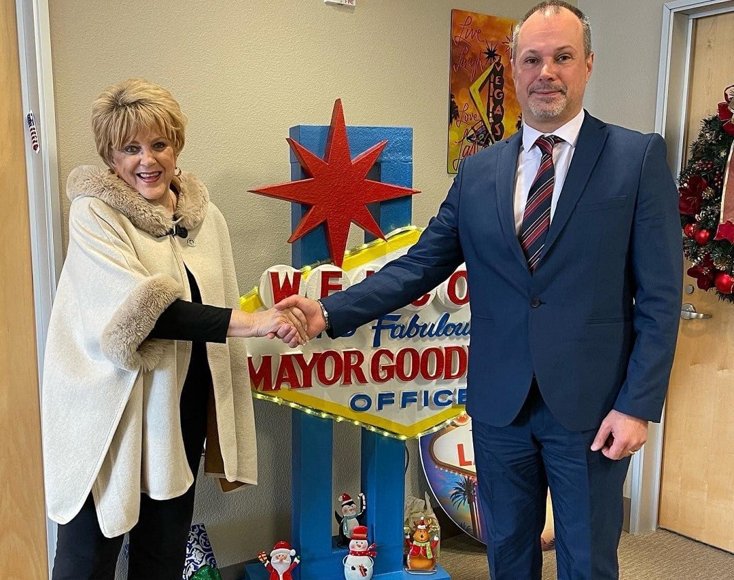 Las Vegas mayor Carolyn Goodman and the Bulgarian consul in Los Angeles Boyko Hristov