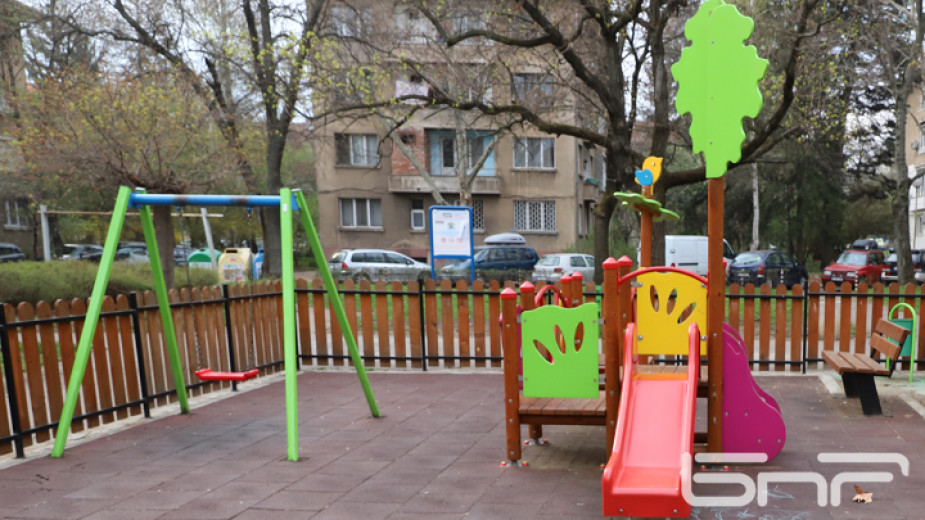 Всички детски площадки за игра в София са описани, систематизирани