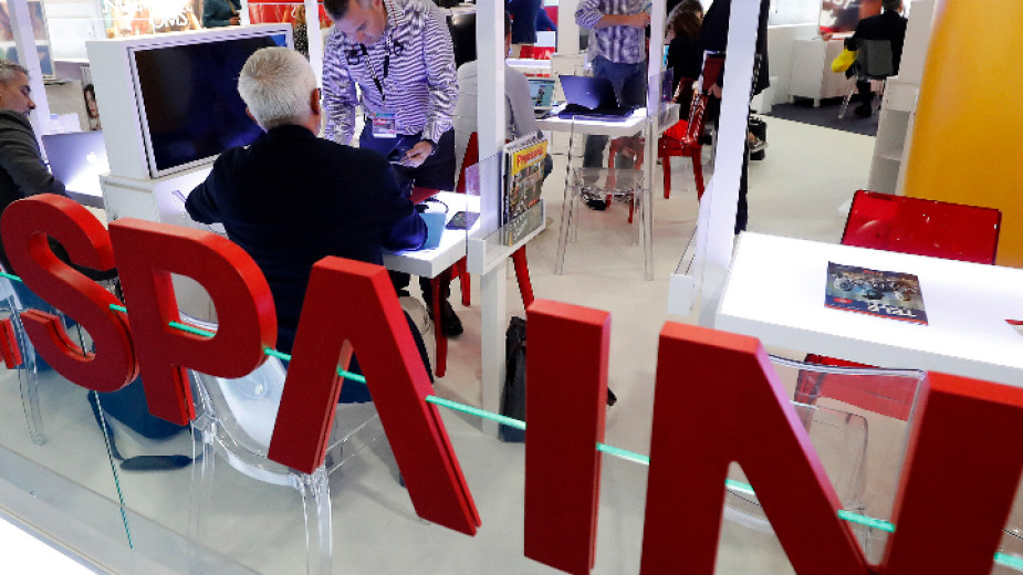 Испанската държавна телевизия и радио (RTVE) временно спират да предават