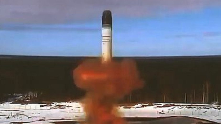 Русия съобщи, че е тествала успешно нова междуконтинентална балистична ракета
