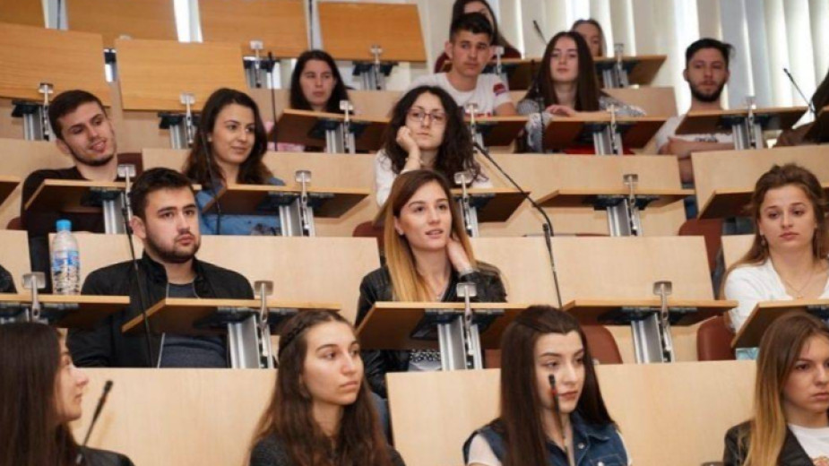 More and more young people from the Bulgarian diasporas around the world want to study in Bulgaria