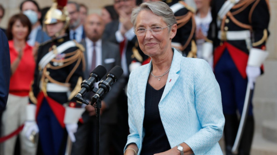 Елизабет Борн е новият премиер на Франция, назначена от президента