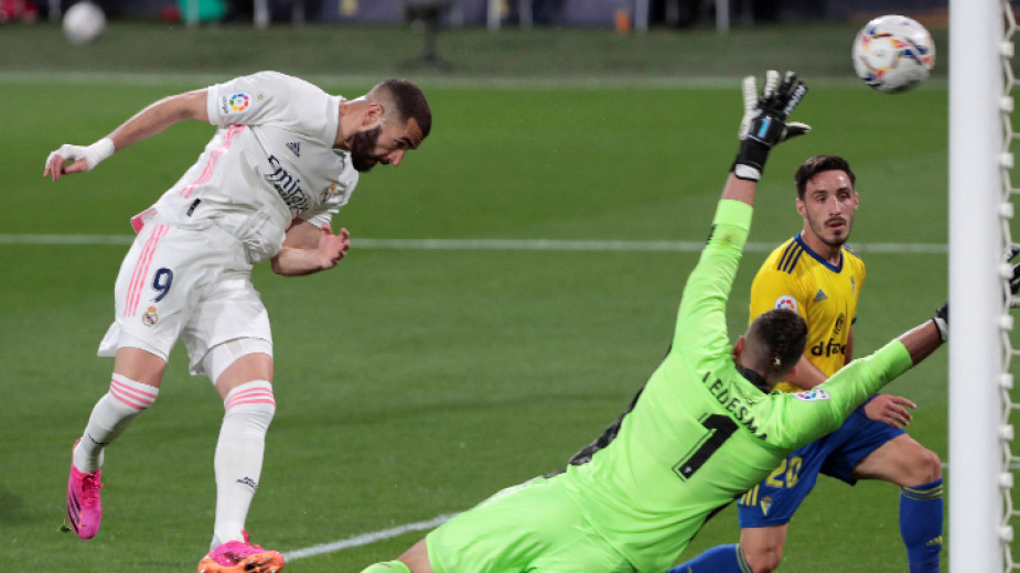 Гостуващият Реал (Мадрид) победи Кадис с 3:0 в мач от 31-ия кръг