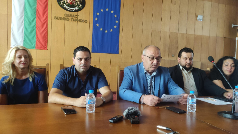 Районната избирателна комисия във Велико Търново и Областната администрация ще