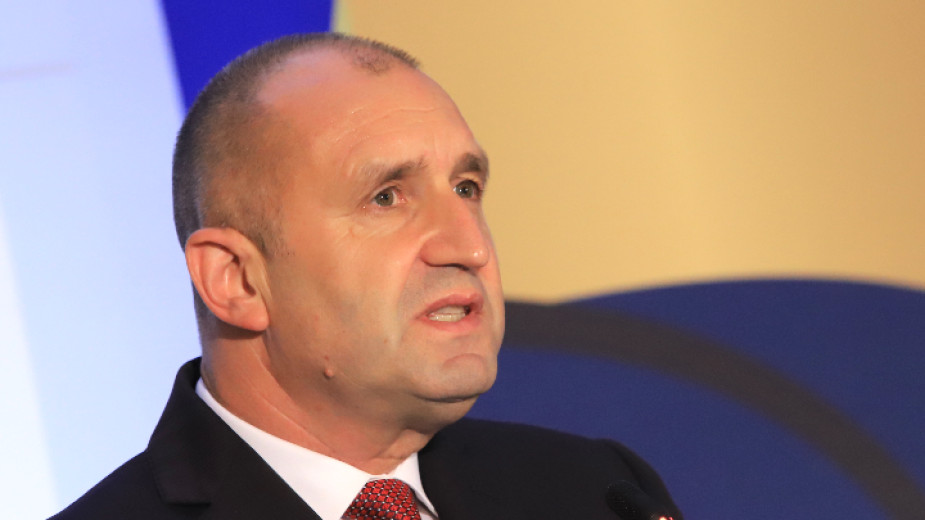 Президентът Румен Радев заяви, че атаката с гражданството на министъра