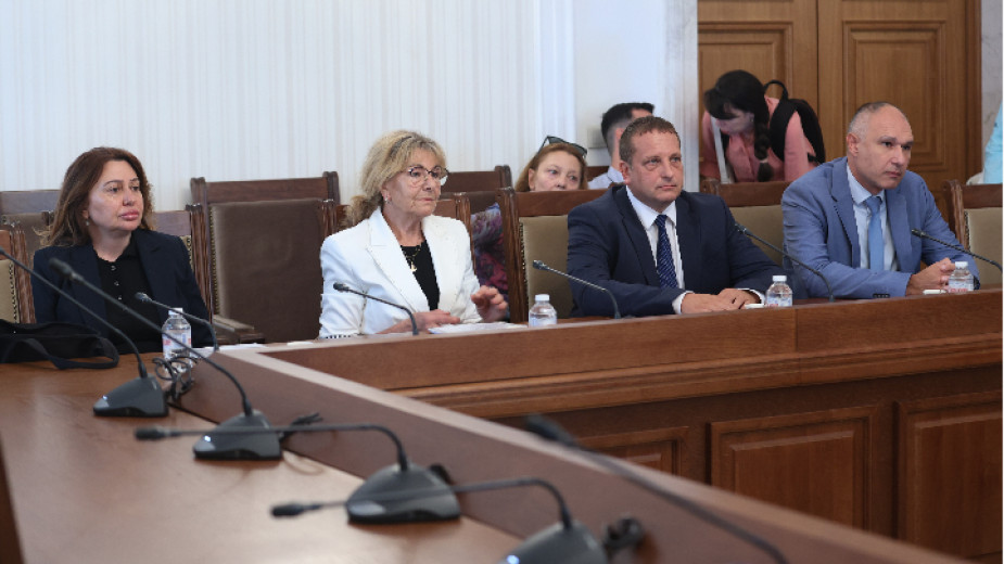Кандидати за членове на КПК (от ляво надясно): Аделина Натина-Зиколова, Мария Даскалова, Стоян Петков и Петър Коев