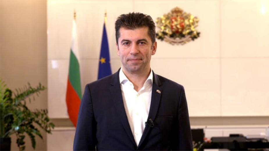 Премиерът Кирил Петков призова президента Румен Радев да свика Консултативен